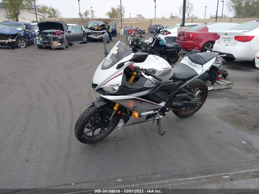 2020 YAMAHA YZFR3 A MH3RH18Y6LK004239