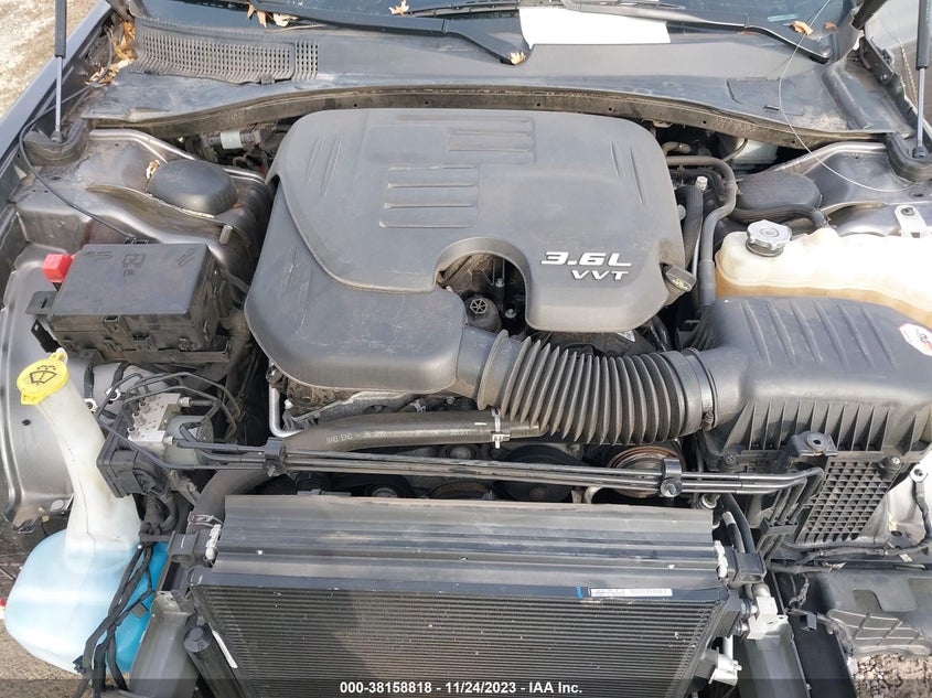 VIN 2C3CCAEG3HH586284 2017 CHRYSLER 300C