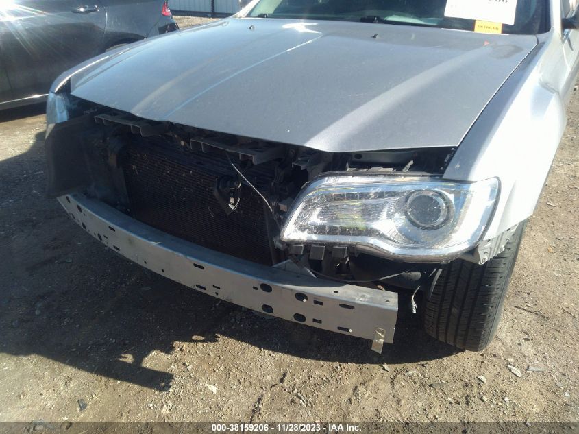 2015 CHRYSLER 300 LIMITED - 2C3CCAAG4FH830074