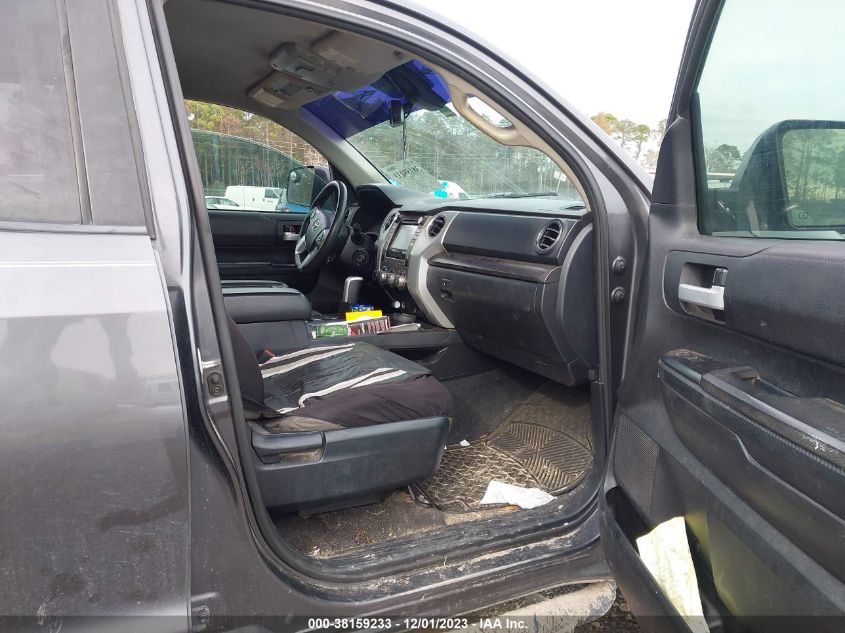 2018 TOYOTA TUNDRA SR5 5.7L V8 - 5TFUW5F15JX691936