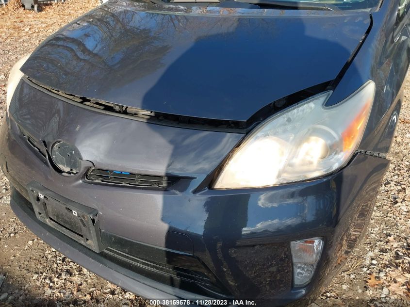 2013 TOYOTA PRIUS FOUR - JTDKN3DU5D5644661