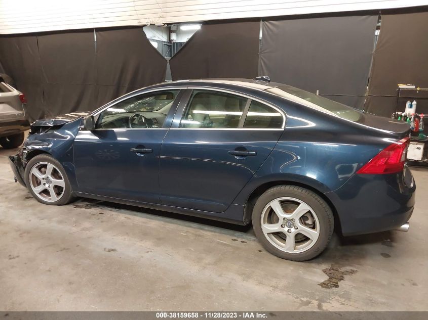 2013 VOLVO S60 T5/T5 PLATINUM - YV1612FH4D2210282