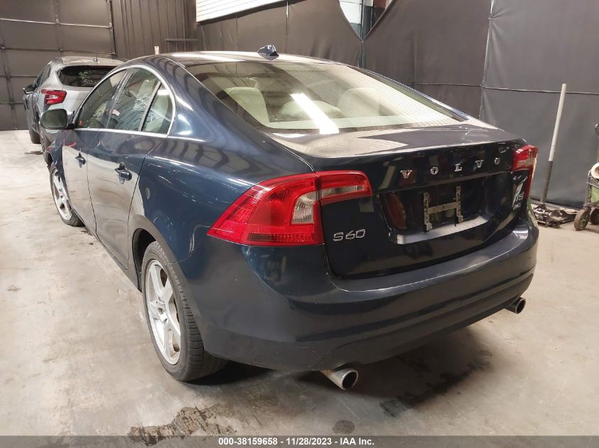 2013 VOLVO S60 T5/T5 PLATINUM - YV1612FH4D2210282