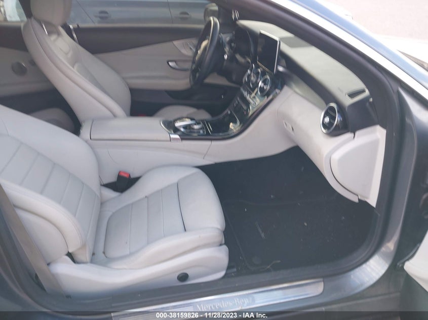VIN WDDWJ4JB5HF417207 2017 MERCEDES-BENZ C 300