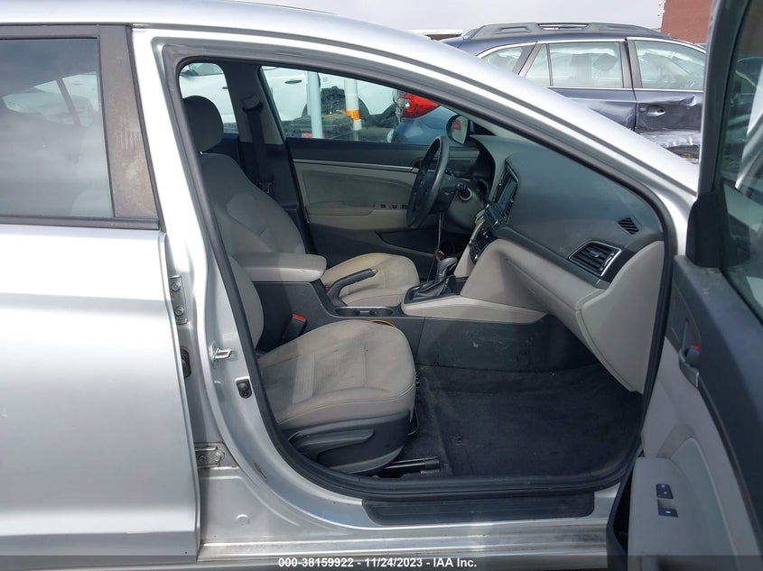 VIN 5NPD84LF3JH212882 2018 HYUNDAI ELANTRA VALUE EDITION