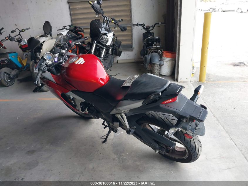 2011 HONDA CBR250 R MLHMC4112B5003881
