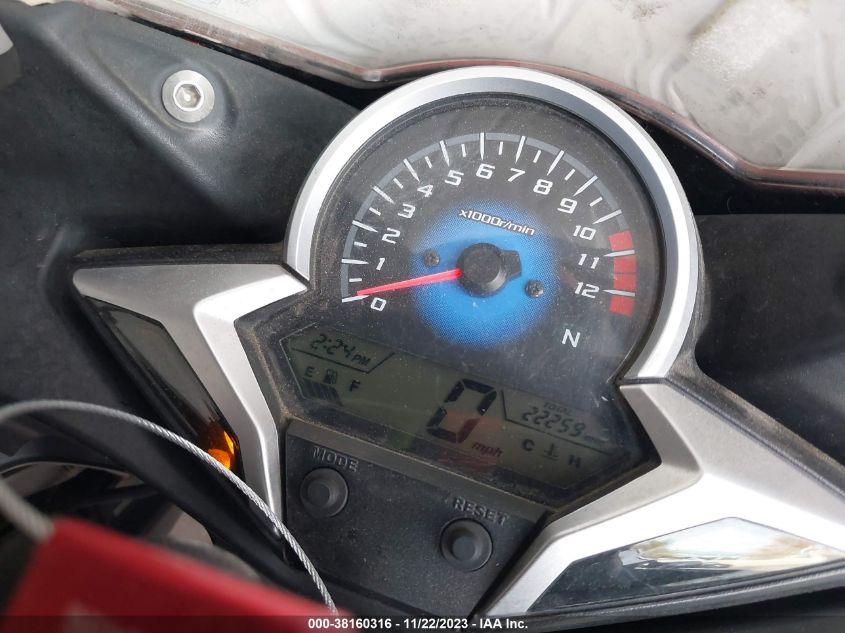 2011 HONDA CBR250 R MLHMC4112B5003881