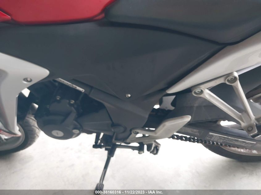 2011 HONDA CBR250 R MLHMC4112B5003881