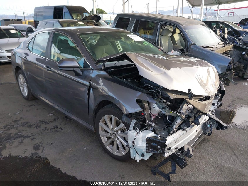 TOYOTA CAMRY LE 2023