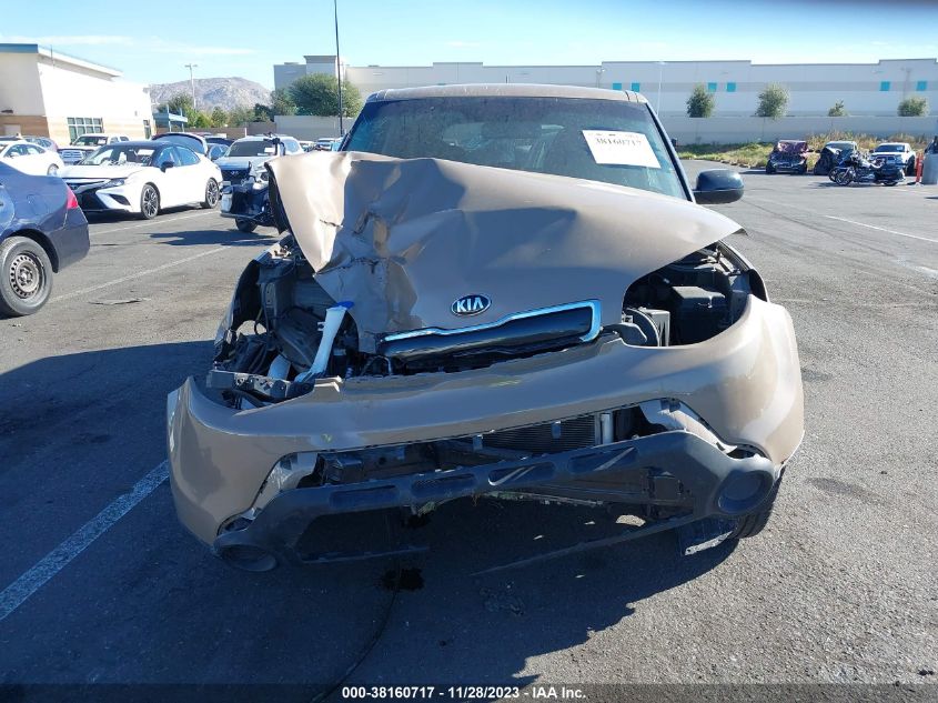 2015 KIA SOUL + - KNDJP3A53F7138935