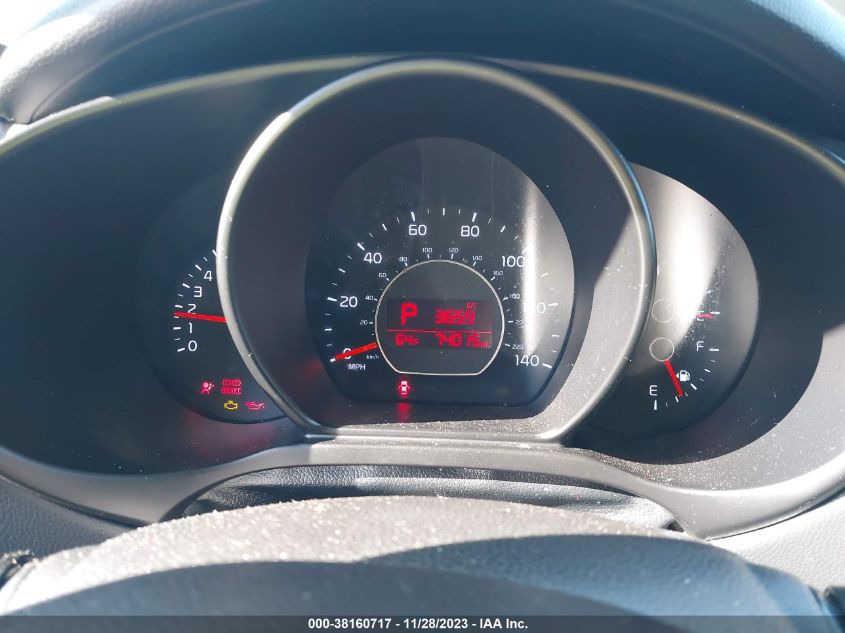 2015 KIA SOUL + - KNDJP3A53F7138935