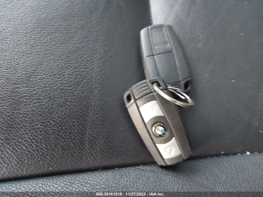 2015 BMW X1 SDRIVE28I - WBAVM1C57FV498052