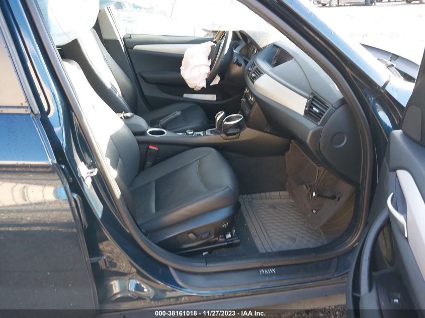 2015 BMW X1 SDRIVE28I - WBAVM1C57FV498052