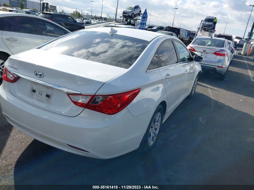 2013 HYUNDAI SONATA GLS - 5NPEB4AC5DH556183