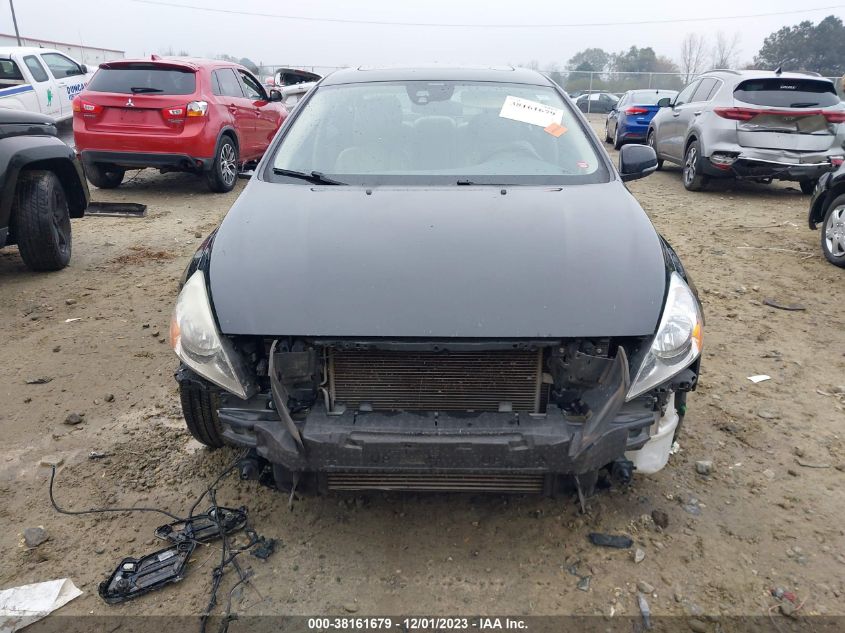 2013 VOLVO S60 T5/T5 PLATINUM - YV1612FS2D2184602