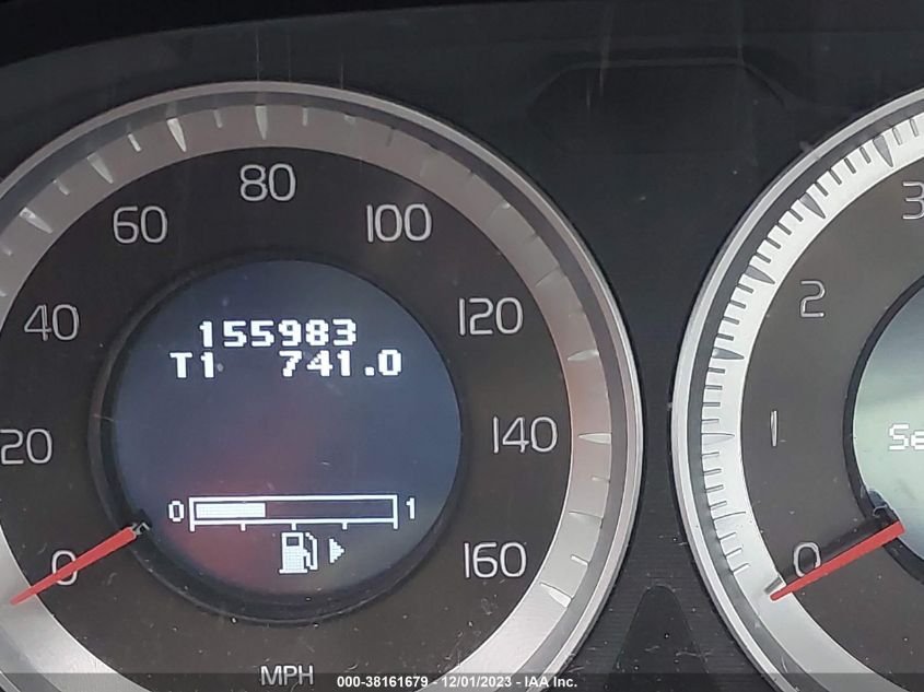 2013 VOLVO S60 T5/T5 PLATINUM - YV1612FS2D2184602