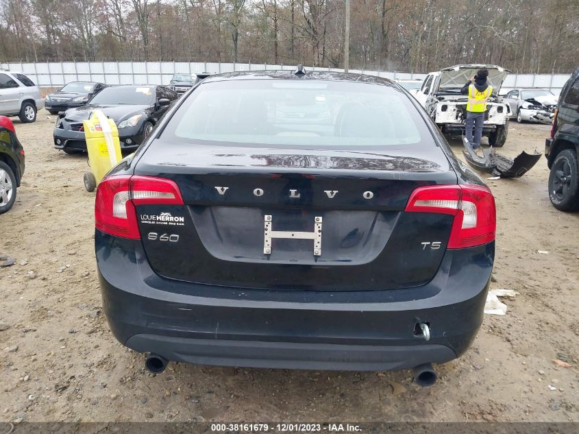 2013 VOLVO S60 T5/T5 PLATINUM - YV1612FS2D2184602