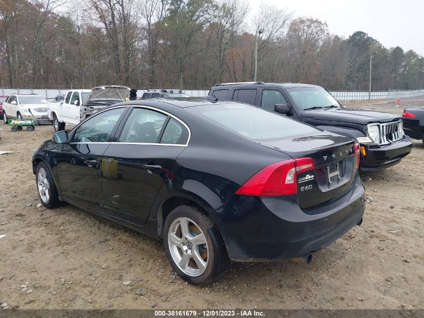 2013 VOLVO S60 T5/T5 PLATINUM - YV1612FS2D2184602