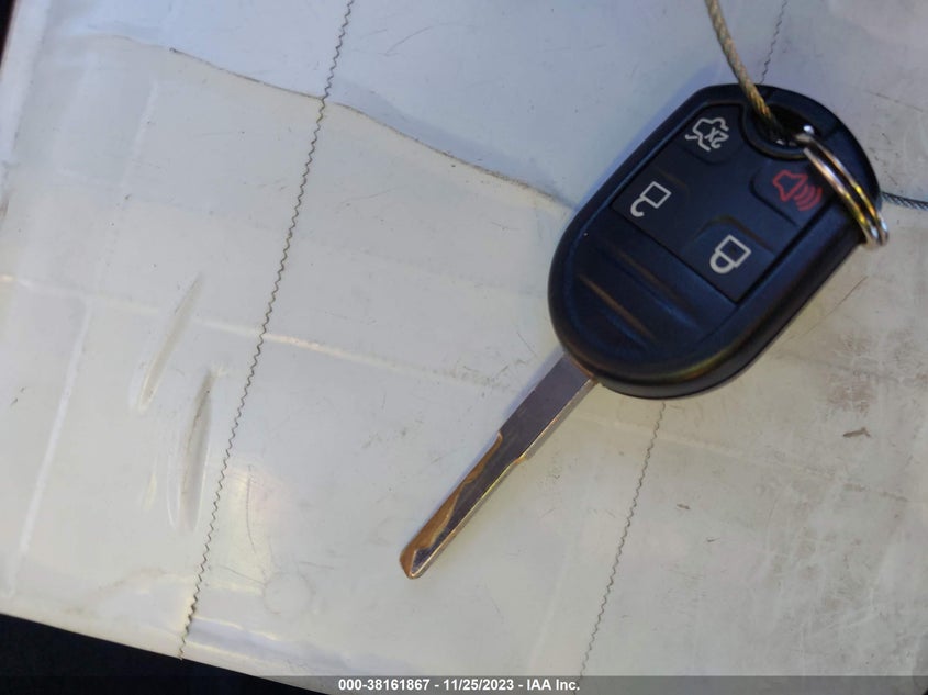 VIN 3FADP4BJ9JM106686 2018 FORD FIESTA SE