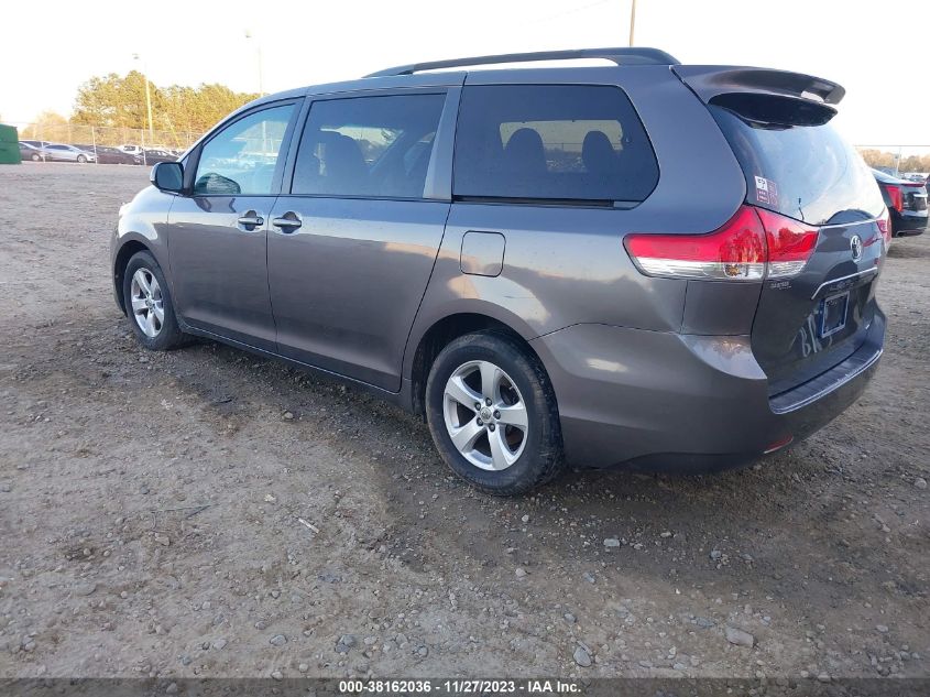 5TDKK3DC8CS191581 2012 TOYOTA SIENNA, photo no. 3