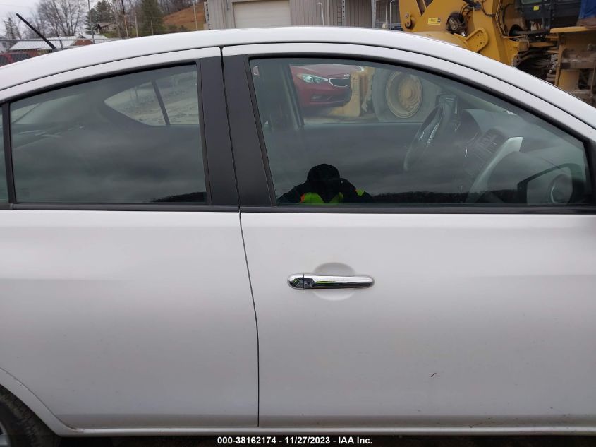 2015 NISSAN VERSA 1.6 SL - 3N1CN7AP4FL844866