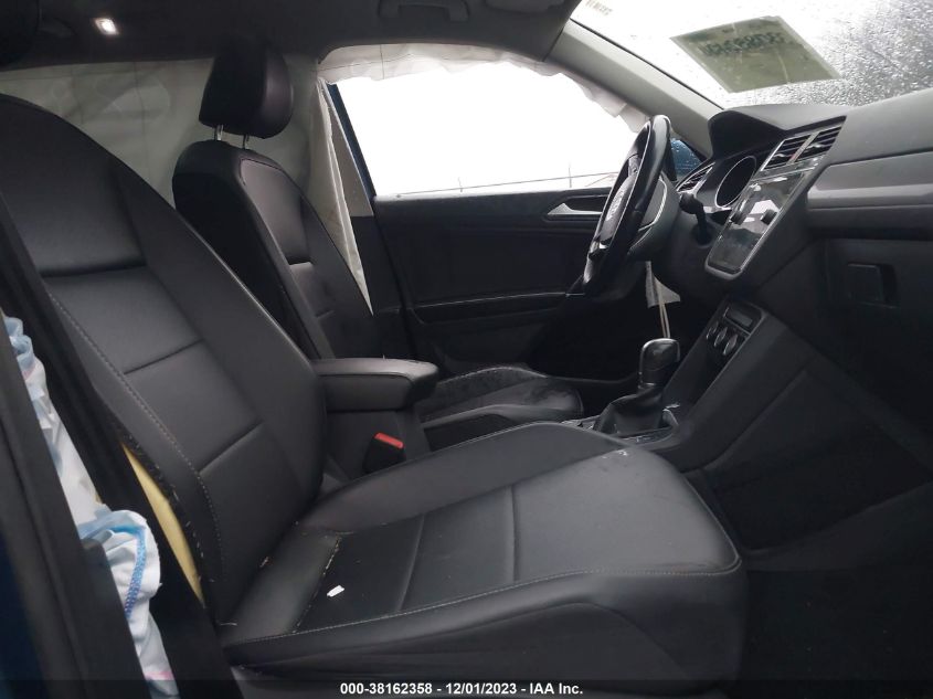 2018 VOLKSWAGEN TIGUAN SEL/SE - 3VV2B7AX3JM177164