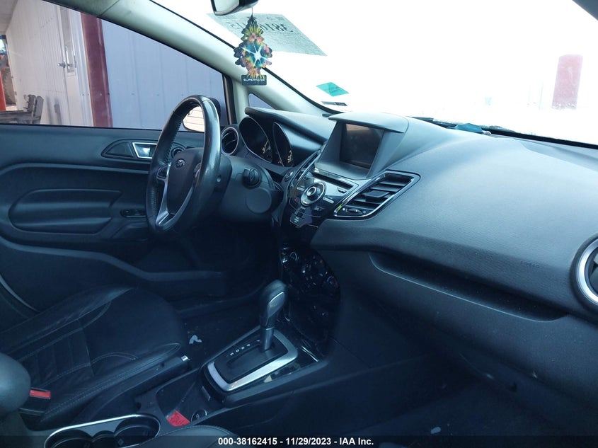 VIN 3FADP4CJ8HM123391 2017 FORD FIESTA TITANIUM