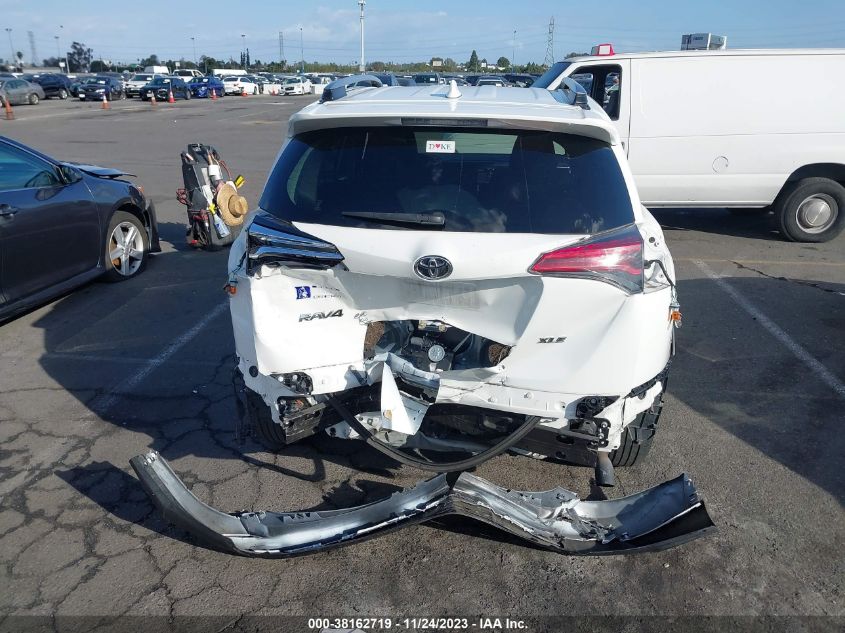 2017 TOYOTA RAV4 XLE - JTMWFREV2HD095585