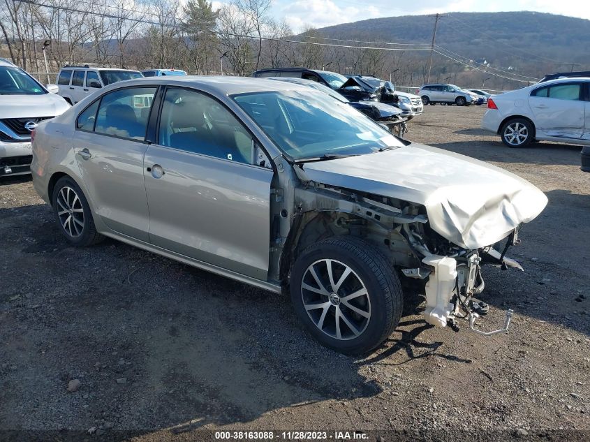 2016 VOLKSWAGEN JETTA SE - 3VWD67AJ9GM218491