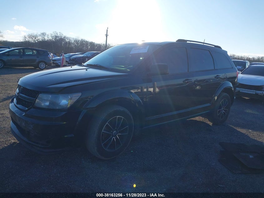 VIN 3C4PDCAB3JT533601 2018 DODGE JOURNEY SE