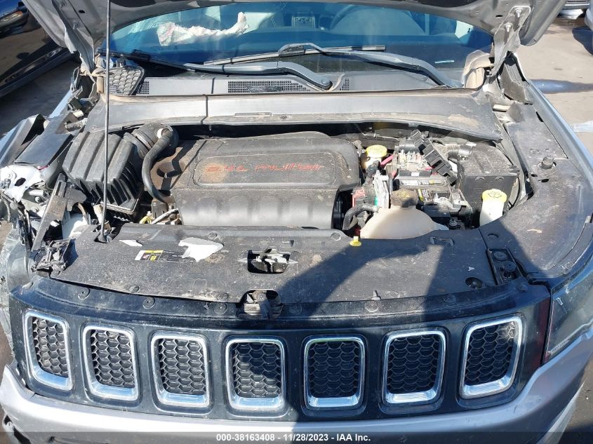 VIN 3C4NJDBBXJT355349 2018 JEEP COMPASS LATITUDE