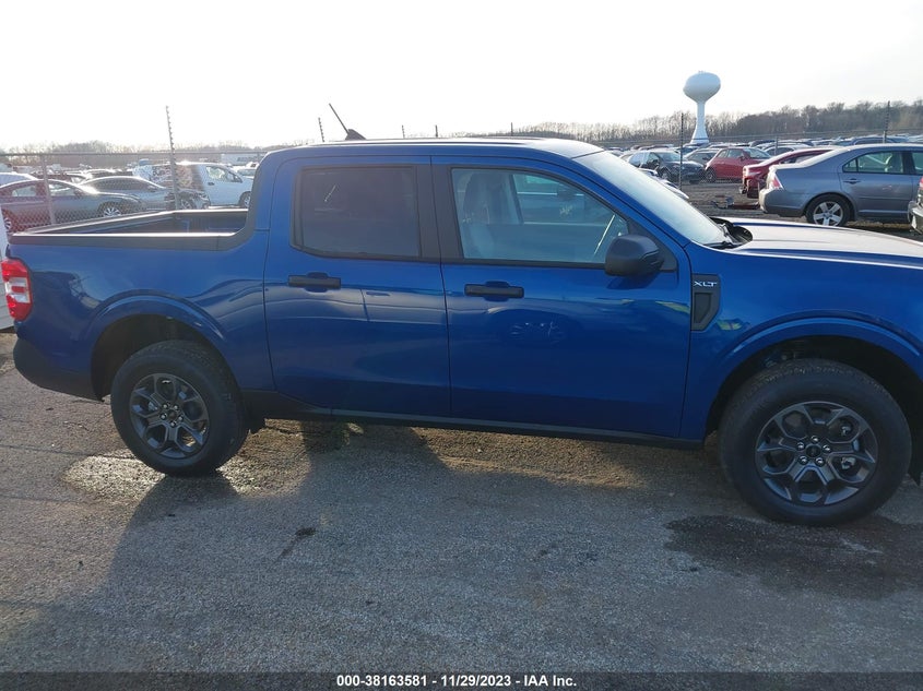 VIN 3FTTW8F90PRA96562 2023 FORD MAVERICK XLT