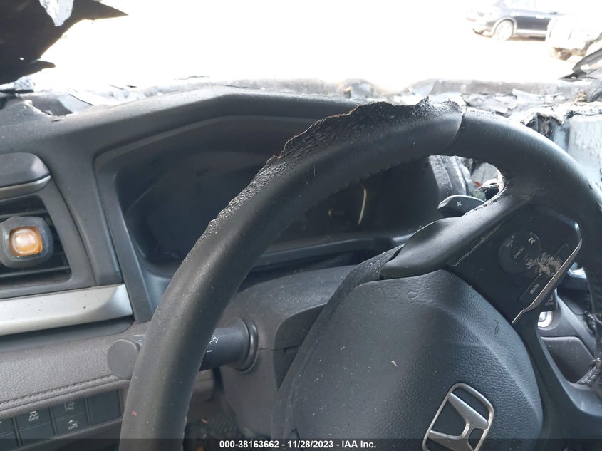 VIN 5FNRL6H78KB032783 2019 HONDA ODYSSEY EXL