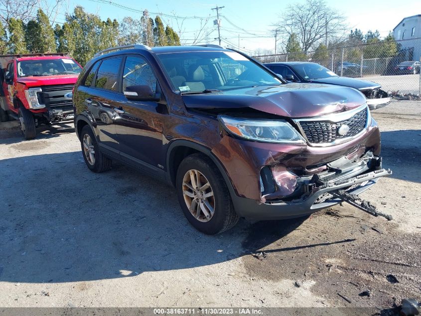 2015 KIA SORENTO LX - 5XYKTDA66FG560117