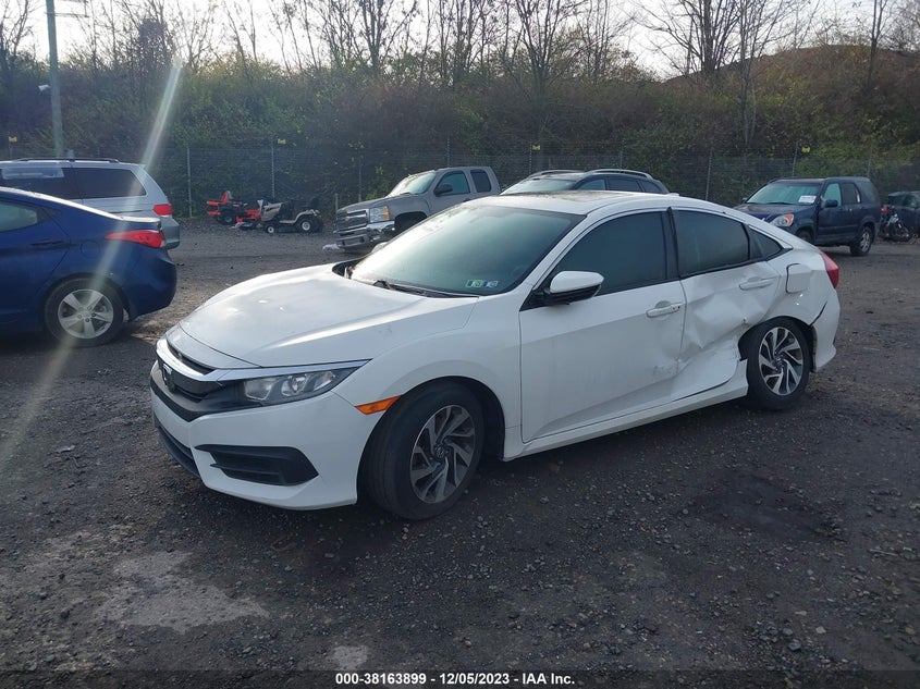 VIN 2HGFC2F78JH521757 2018 HONDA CIVIC EX