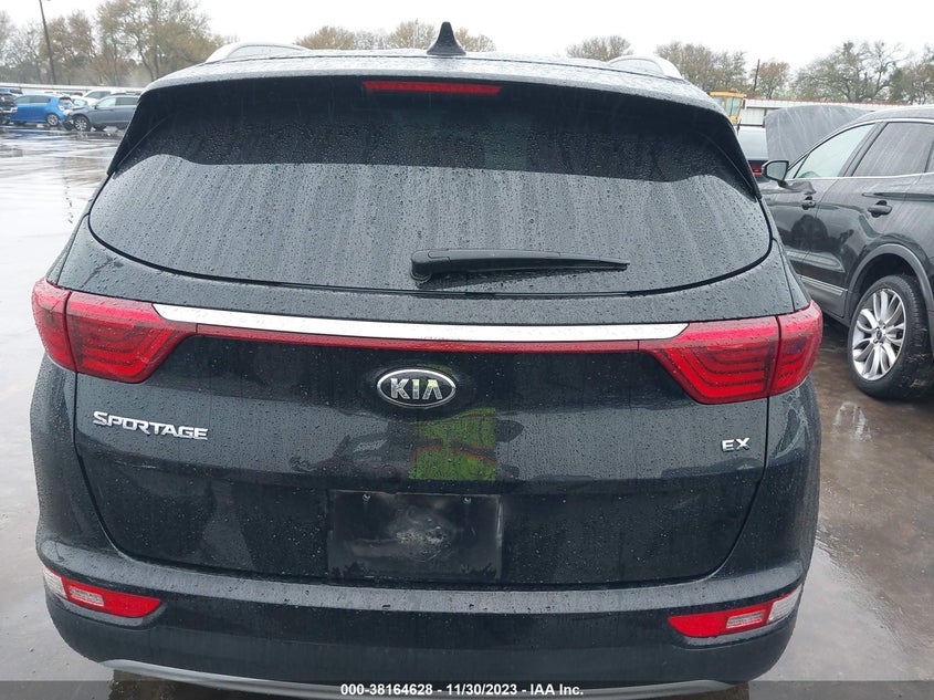 VIN KNDPN3AC8J7466021 2018 KIA SPORTAGE EX