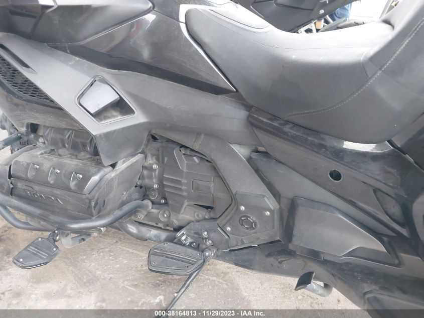 2021 HONDA GL1800 D JH2SC7952MK301667