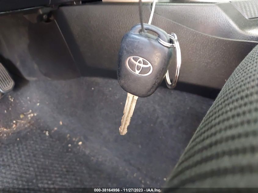 2015 TOYOTA RAV4 XLE - 2T3WFREV0FW223791