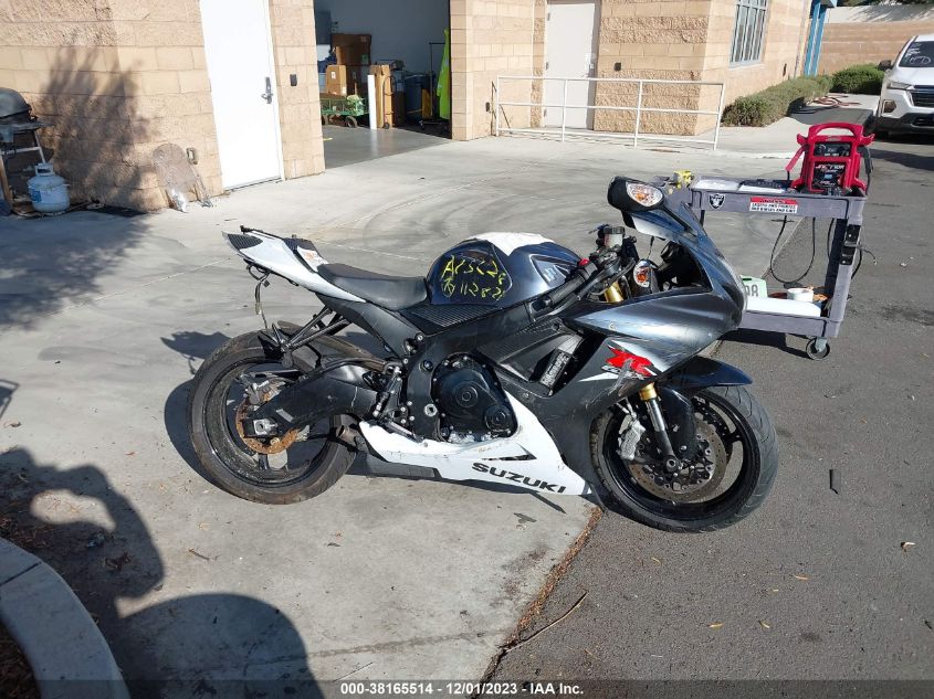 2015 SUZUKI GSX-R750 JS1GR7MA0F2101479