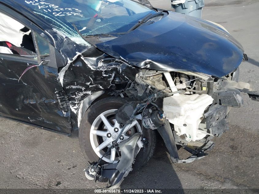 2013 TOYOTA PRIUS C FOUR - JTDKDTB37D1555761