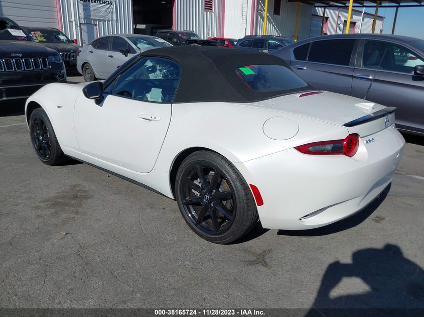VIN JM1NDAC7XP0555394 2023 MAZDA MX-5 MIATA CLUB