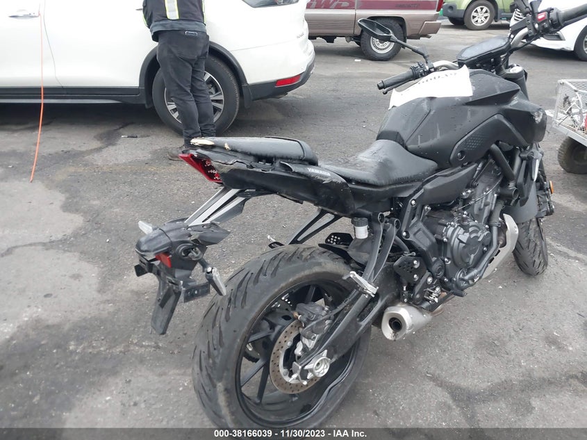 VIN JYARM32Y2NA000658 2022 YAMAHA MT07 C
