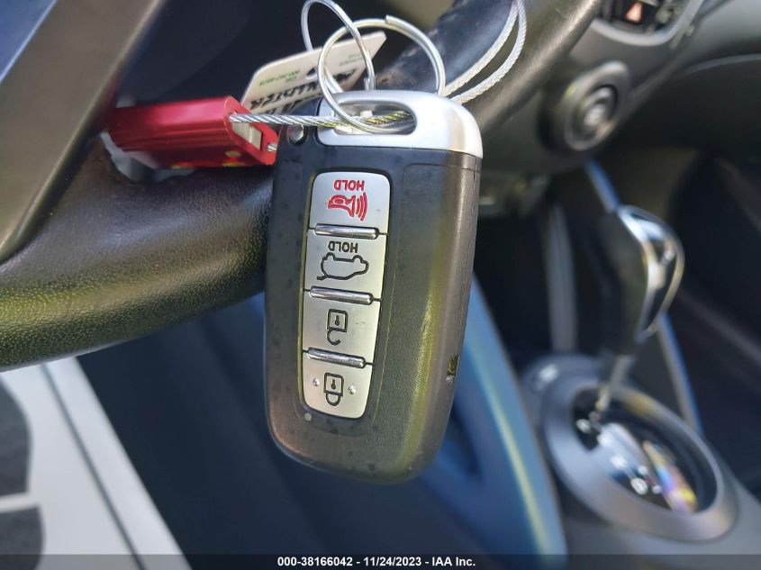 2013 HYUNDAI VELOSTER TURBO W/BLUE INT - KMHTC6AE2DU105442