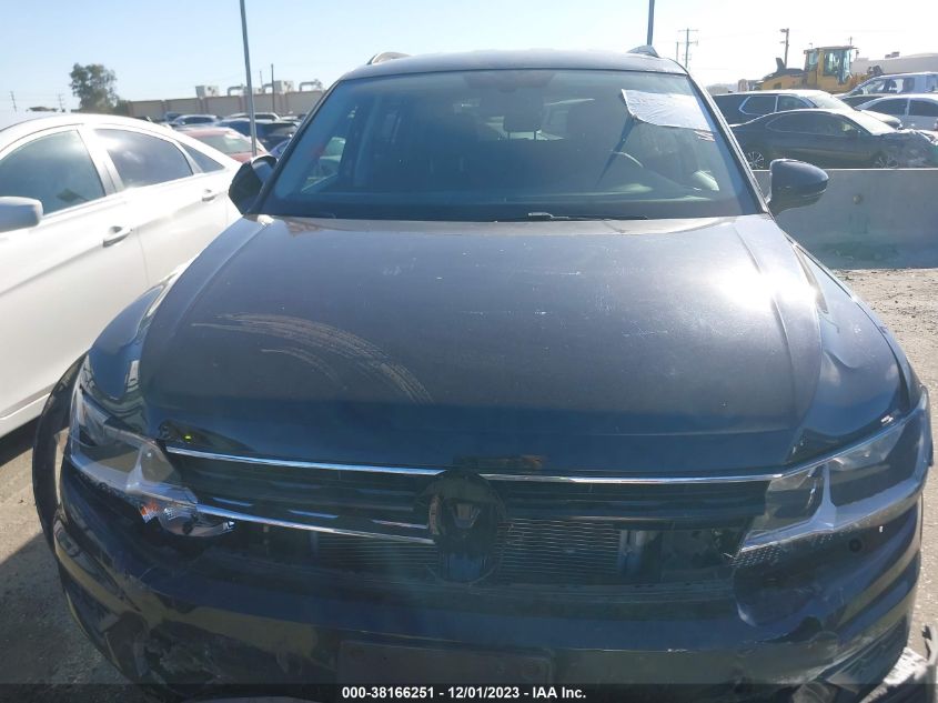 2018 VOLKSWAGEN TIGUAN 2.0T SE/2.0T SEL - 3VV2B7AX7JM220100