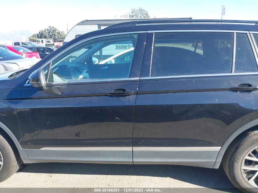 2018 VOLKSWAGEN TIGUAN 2.0T SE/2.0T SEL - 3VV2B7AX7JM220100