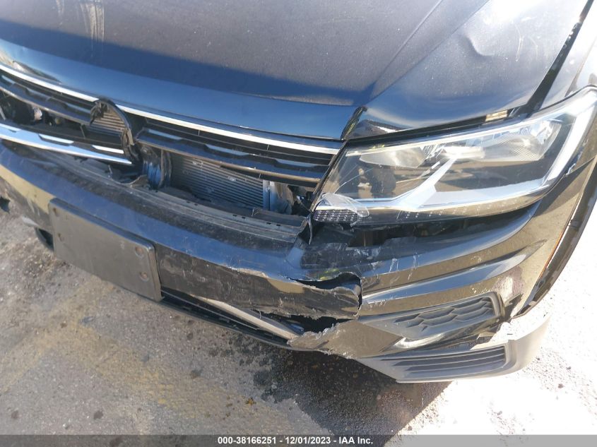 2018 VOLKSWAGEN TIGUAN 2.0T SE/2.0T SEL - 3VV2B7AX7JM220100