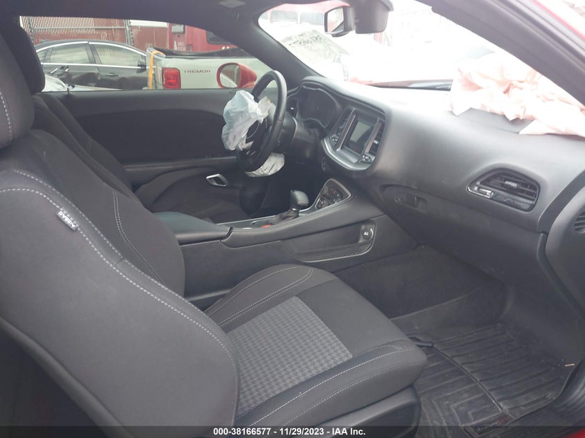 VIN 2C3CDZAG3NH132047 2022 DODGE CHALLENGER SXT