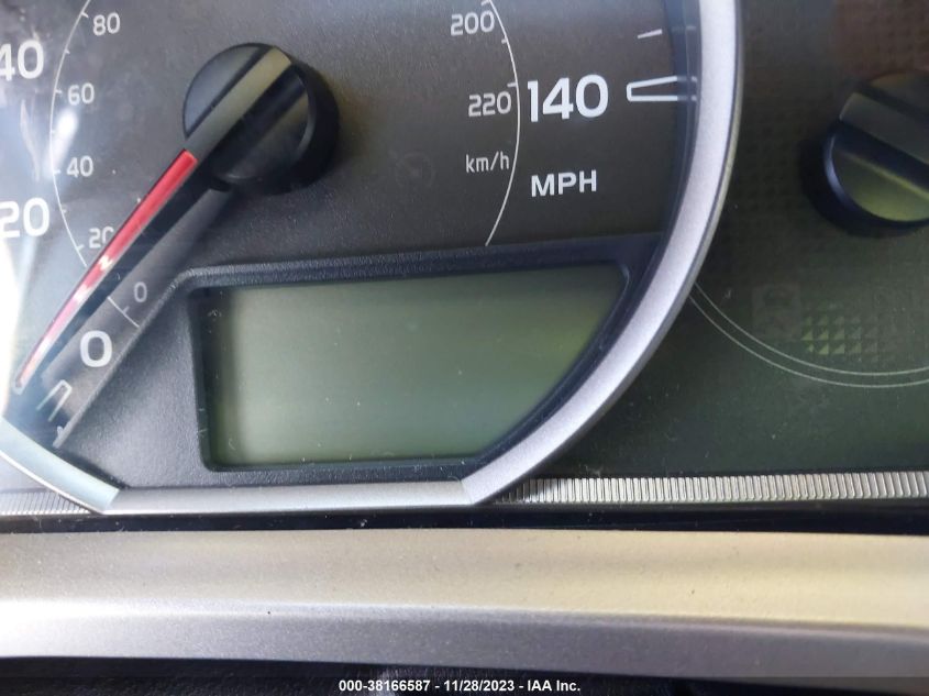 2014 TOYOTA RAV4 LE - JTMBFREV1EJ005094