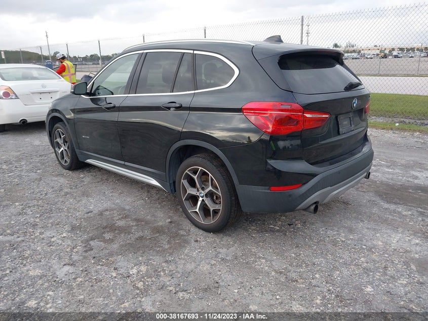 VIN WBXHT3Z34J4A66804 2018 BMW X1 XDRIVE28I