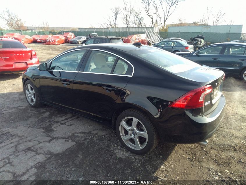 2013 VOLVO S60 T5 - YV1612FS0D1218137